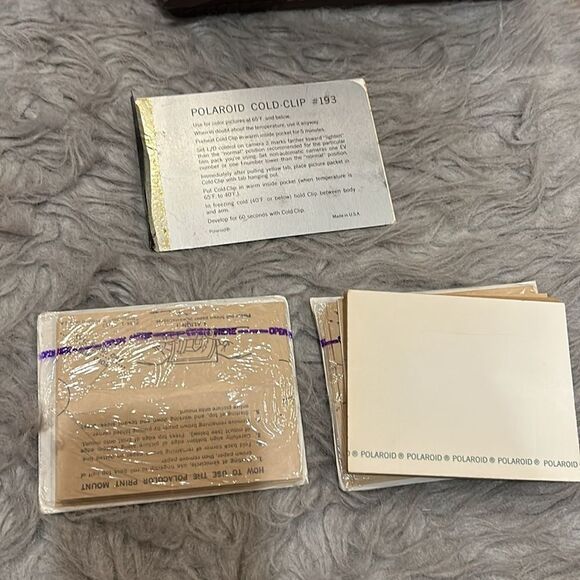 Polaroid vintage 1967 camera with case, cold clip, flash bulbs and photo paper - Picture 8 of 8